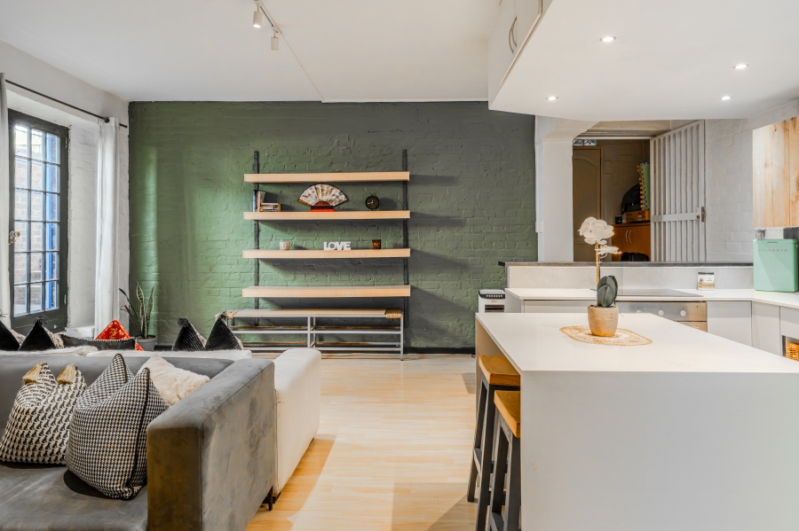 2 Bedroom Property for Sale in Gardens Western Cape